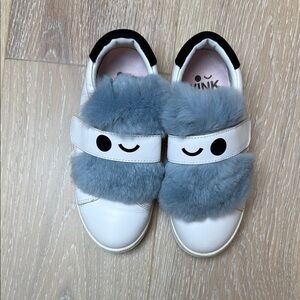 Wink White and Gray Sneakers Plush Comfort